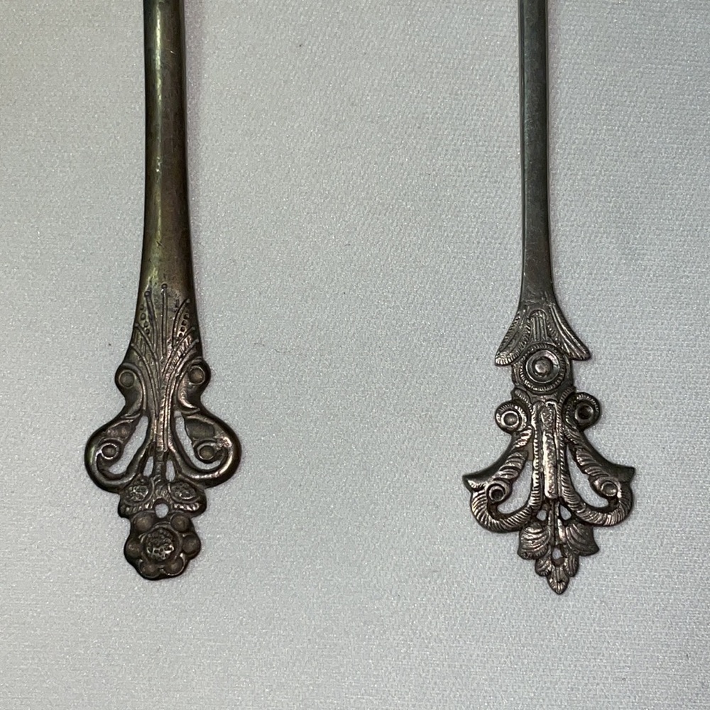 🥄 Vtg. Silver Sugar Spoons {Set of 2} - Picture 3 of 6